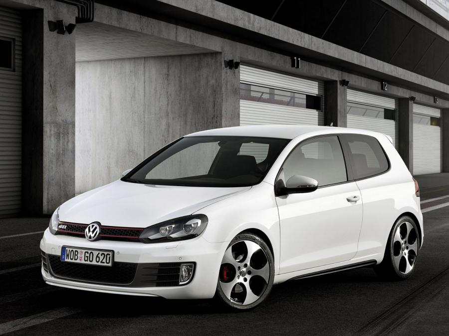  Volkswagen Golf GTi 2008 года  (фото 32 из 83)
